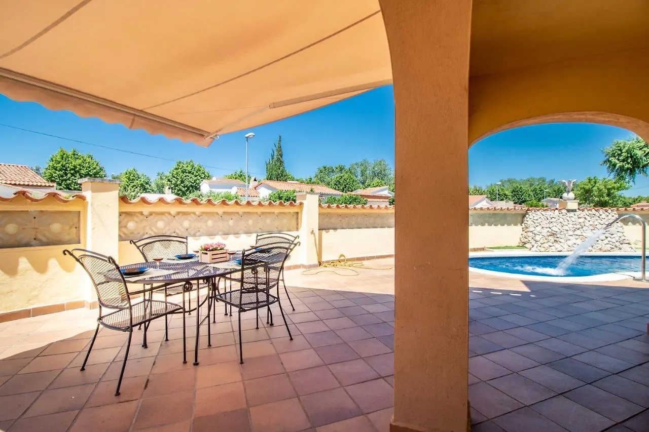 Дом отдыха Goldhome - Carlit - Casa 9 Habitaciones, Piscina Privada, Sala De Juegos Эмпуриабрава