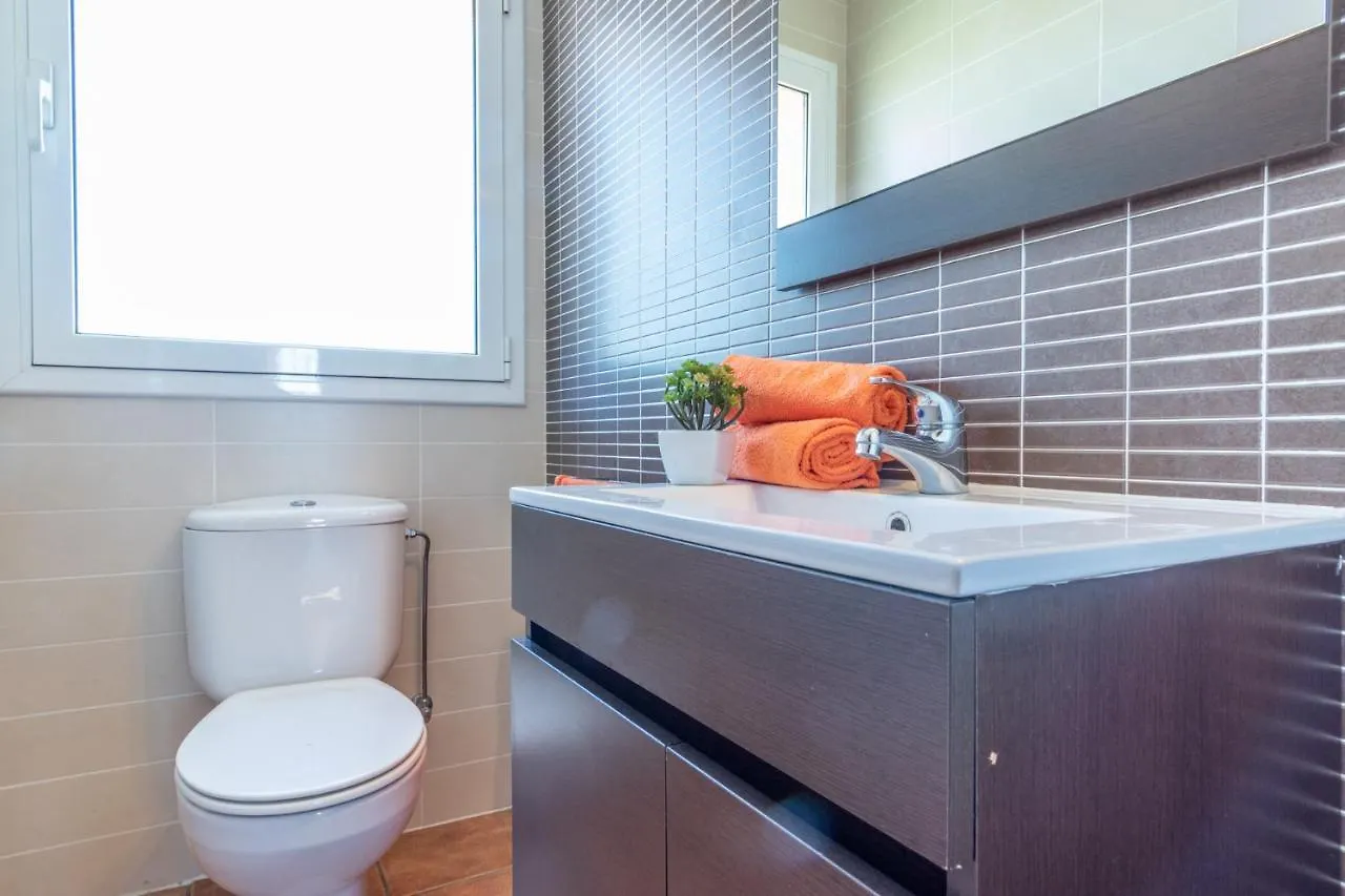 Дом отдыха Goldhome - Carlit - Casa 9 Habitaciones, Piscina Privada, Sala De Juegos Эмпуриабрава
