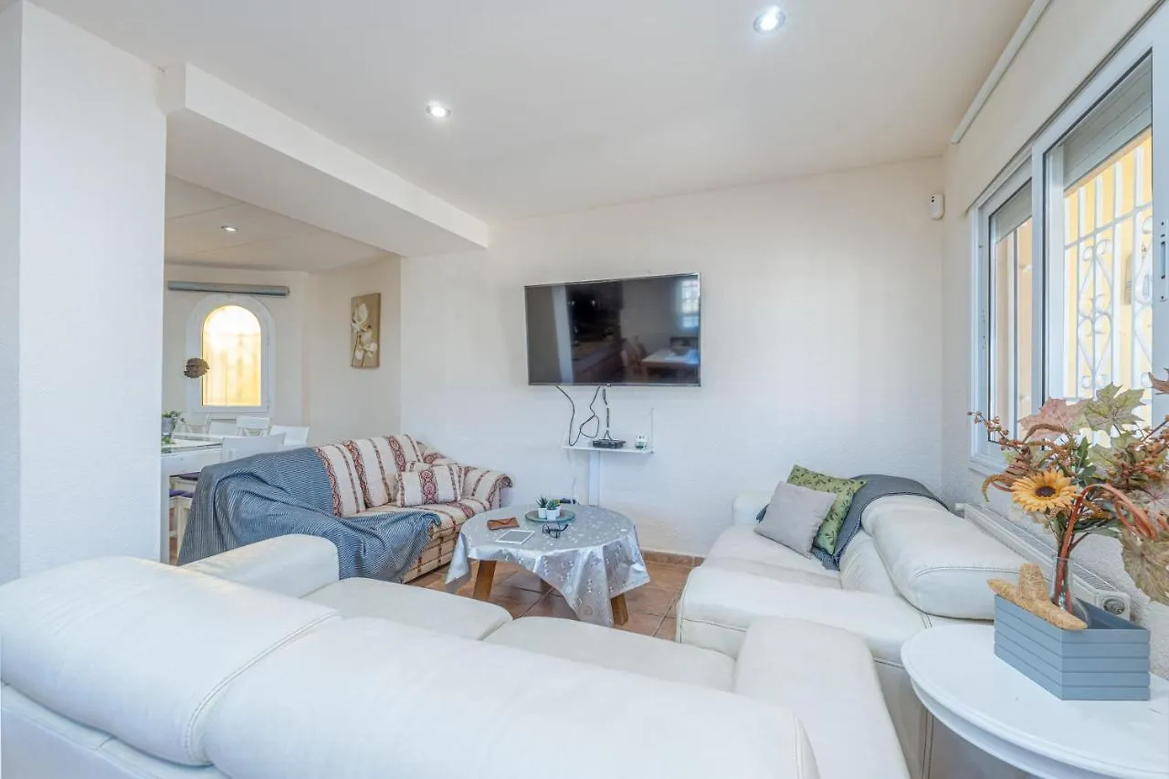 Prázdninový dům Goldhome - Carlit - Casa 9 Habitaciones, Piscina Privada, Sala De Juegos Empuriabrava